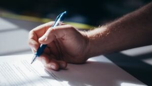 Forgery in Illinois Can Come With Harsh Consequences